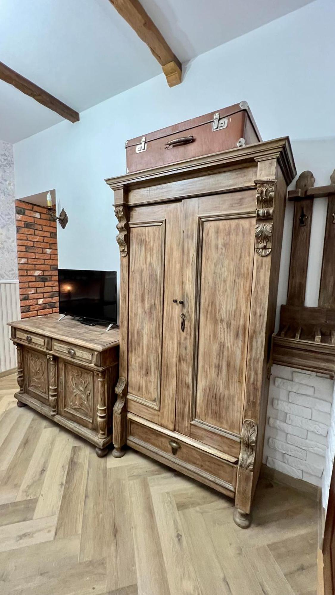 Antique In Apartment Krakau